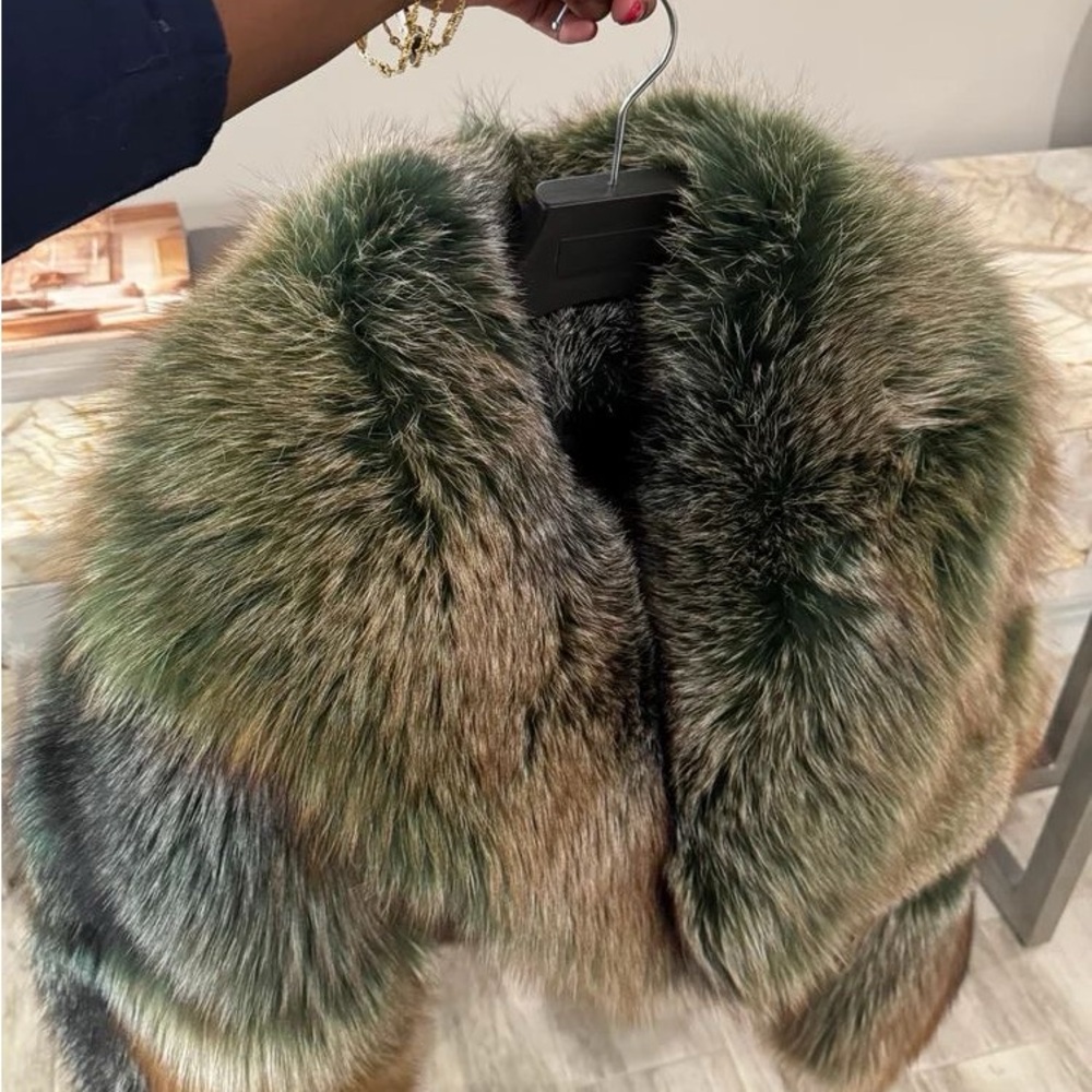 Luxurious Faux Fur Jacket in Green and Brown